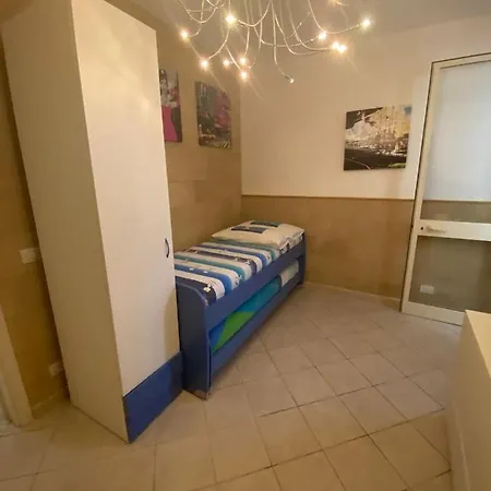 A Due Passi Dal Mare Feriehus Torre Rinalda